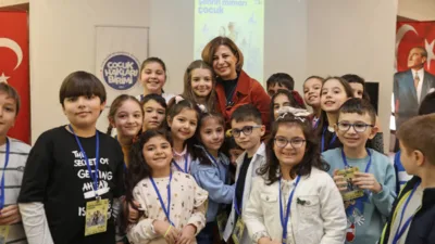 &Ccedil;ocuklar bu buluşmada yaşadıkları kente dair ihtiya&ccedil;larını dile getirdi, hayallerindeki