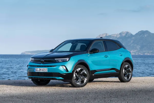 Alman otomotiv &uuml;reticisi Opel&rsquo;in B-SUV segmentindeki iddialı karakteriyle &ouml;ne &ccedil;ıkan