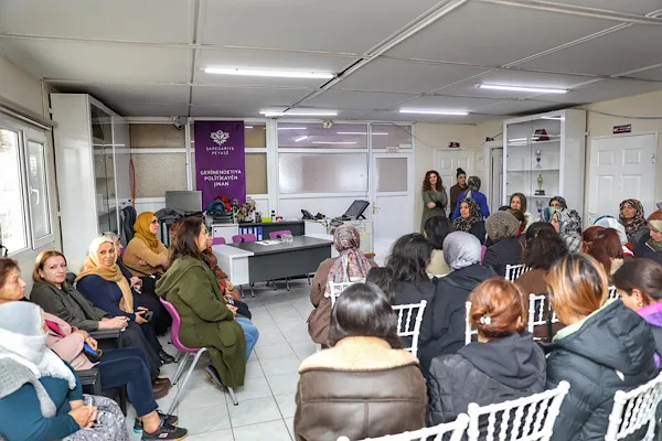 Kayapınar Belediyesi Kadın Politikaları M&uuml;d&uuml;rl&uuml;ğ&uuml;'ne bağlı olarak faaliyet g&ouml;steren 500