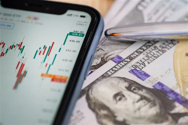 Dow Jones Endüstriyel Ortalaması’na bağlı vadeli işlemler 7 puan veya