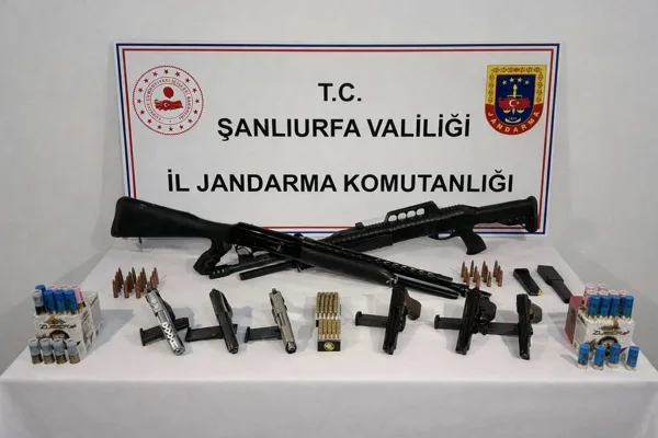 Şanlıurfa İl Jandarma Komutanlığı tarafından &ldquo;yasa dışı ve ruhsatsız silahlanmayla