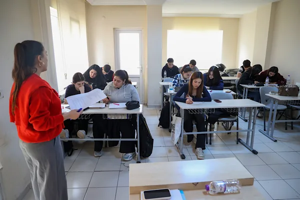 Antalya B&uuml;y&uuml;kşehir Belediyesi tarafından sosyal eğitim projeleri kapsamında hayata ge&ccedil;irilen