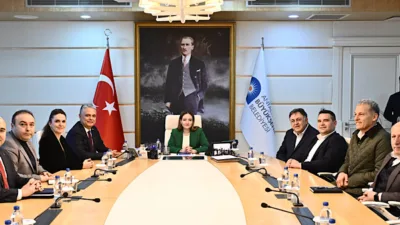 Antalya B&uuml;y&uuml;kşehir Belediyesi Başkan Vekili B&uuml;şra &Ouml;zdemir, Muratpaşa Belediye Başkanı