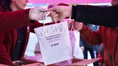 Avcılar Belediye ekipleri, ay başlamadan &ouml;nce hem ibadethanelerde hem de