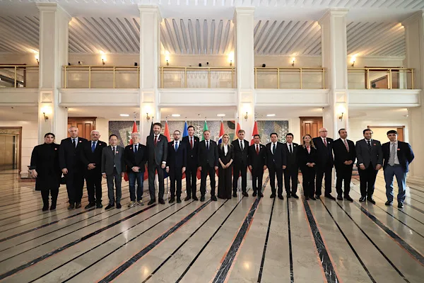 Heyet, İBB Başkanvekili Nuri Aslan tarafından Sara&ccedil;hane&rsquo;de ağırlandı. Ekrem İmamoğlu&rsquo;nun