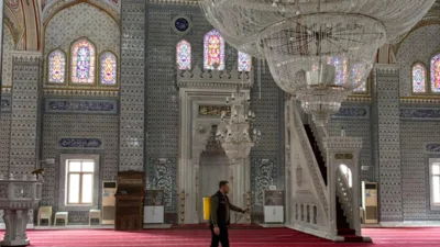Orhangazi Belediyesi, il&ccedil;e genelindeki camilerde kapsamlı bir &ccedil;alışma başlattı. Y&uuml;r&uuml;t&uuml;len