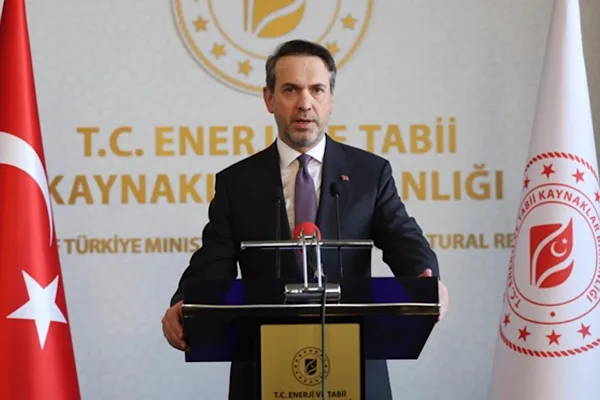 Enerji ve Tabii Kaynaklar Bakanı Bayraktar, Mersin&rsquo;de enerji sekt&ouml;r&uuml;ne ilişkin