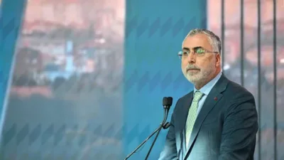 &Ccedil;alışma ve Sosyal G&uuml;venlik Bakanı Işıkhan, ATO Başkanı G&uuml;rsel Baran