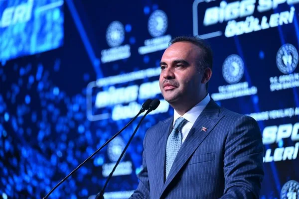 Sanayi ve Teknoloji Bakanı Mehmet Fatih Kacır, T&uuml;rkiye'nin savunma sanayii