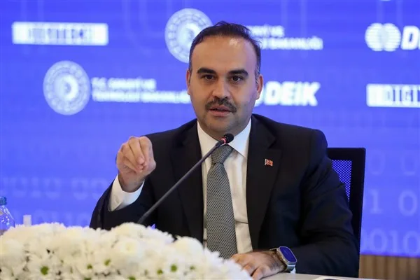 Bakan Kacır, iftarın ardından ger&ccedil;ekleştirilen toplantıda, &ldquo;Şehrimizin rekabet g&uuml;c&uuml;n&uuml; artıracak,