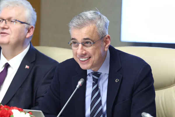 Sağlık Bakanı Memişoğlu, AK Parti Kastamonu İl Başkanlığı'nı ziyaret ederek&nbsp;teşkilat