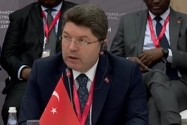 Adalet Bakanı&nbsp;Tun&ccedil;, Aydın&rsquo;a kazandırılacak yeni adalet binasına ilişkin a&ccedil;ıklamalar yaptı.