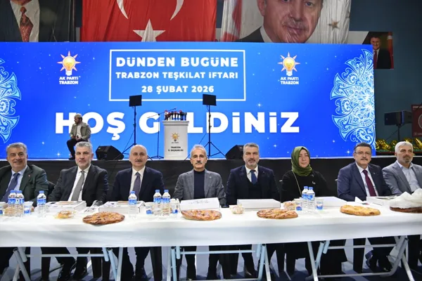Trabzon B&uuml;y&uuml;kşehir Belediye Başkanı Gen&ccedil;, AK Parti Trabzon İl Başkanlığı