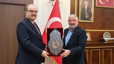 K&uuml;lt&uuml;r ve Turizm Bakan Yardımcısı Serdar &Ccedil;am, &Ccedil;orum Belediye Başkanı