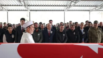 Mill&icirc; Savunma Bakanı Yaşar G&uuml;ler, Kilis programı kapsamında Valiliği ziyaretinin