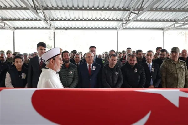 Mill&icirc; Savunma Bakanı Yaşar G&uuml;ler, Kilis programı kapsamında Valiliği ziyaretinin