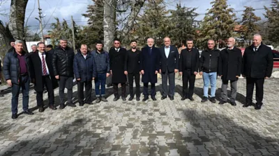 Isparta Belediye Başkanı Ş&uuml;kr&uuml; Başdeğirmen Ke&ccedil;iborlu İncesu k&ouml;y&uuml;n&uuml; ziyaret etti.