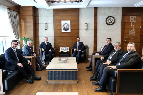 Kayseri B&uuml;y&uuml;kşehir Belediye Başkanı B&uuml;y&uuml;kkılı&ccedil;, Kayseri&rsquo;deki sanayi ile yatırımlarını g&ouml;r&uuml;şmek