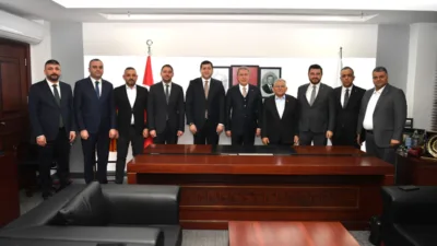 Kayseri B&uuml;y&uuml;kşehir Belediye Başkanı Memduh B&uuml;y&uuml;kkılı&ccedil;, AK Parti Kayseri İl