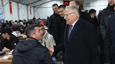Kayseri B&uuml;y&uuml;kşehir Belediyesi, Ramazan ayı faaliyetleri kapsamında il merkezinde iki