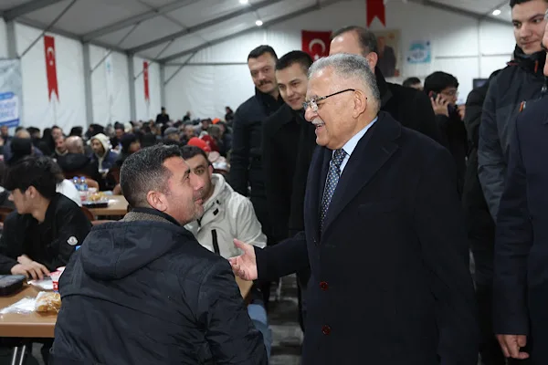 Kayseri B&uuml;y&uuml;kşehir Belediyesi, Ramazan ayı faaliyetleri kapsamında il merkezinde iki