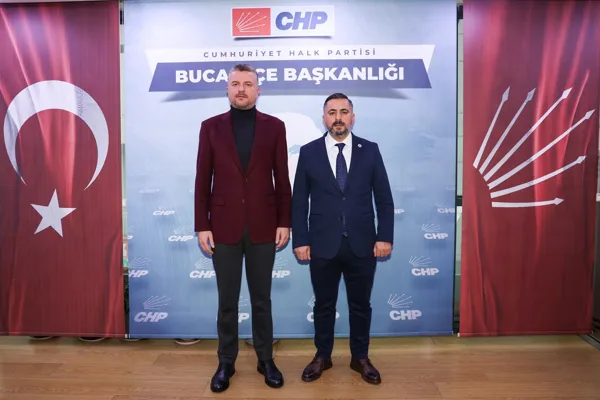 CHP Buca İl&ccedil;e Başkanlığı&rsquo;nda g&ouml;reve yeni se&ccedil;ilen İl&ccedil;e Başkanı Suat