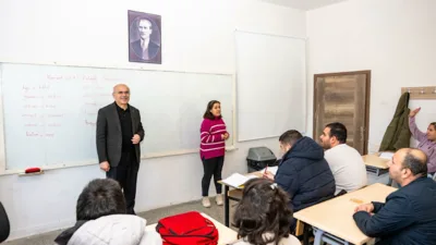 Malatya B&uuml;y&uuml;kşehir Belediye Başkanı Er, İn&ouml;n&uuml; &Uuml;niversitesi Meslek Y&uuml;ksekokulu&rsquo;nda engelli