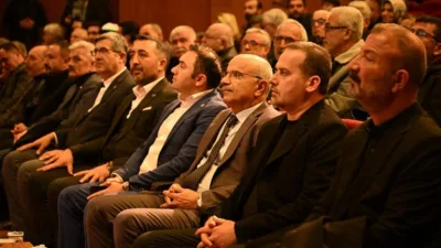 Panelde konuşan Başkan Er, Hızır&rsquo;ın dayanışma, paylaşma ve kardeşliğin simgesi