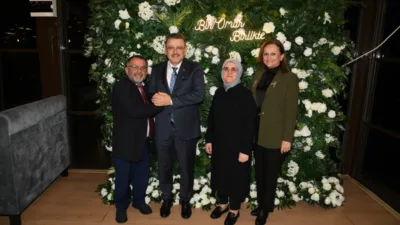 Evli engelli bireyler ve ailelerinin bir araya geldiği programda sevgi,