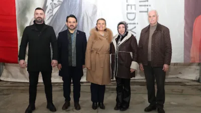 İzmit Belediyesi, ilk halk iftarını Ayazma Mahallesi&rsquo;nde kapalı pazar alanında