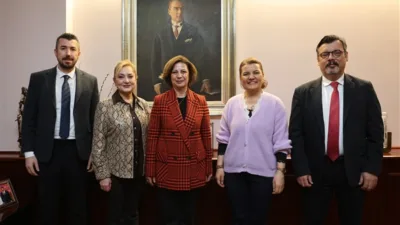Ziyarette Başkan H&uuml;rriyet&rsquo;in yanı sıra İzmit Belediyesi Başkan Yardımcısı Hakan