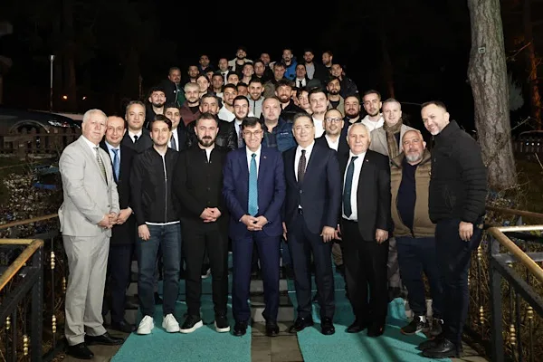 K&uuml;tahya Belediye Başkanı Ey&uuml;p Kahveci, K&uuml;tahyaspor Kul&uuml;p Başkanı Osman Altınkaya