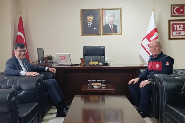 K&uuml;tahya Belediye Başkanı Kahveci, K&uuml;tahya 112 Acil &Ccedil;ağrı Merkezi M&uuml;d&uuml;r&uuml;