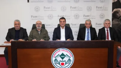 Belediye Halk Akademisi Toplantı Salonu&rsquo;nda ger&ccedil;ekleştirilen 2026 yılının ilk Muhtarlar
