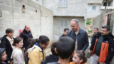 Eyy&uuml;biye Belediye Başkanı Mehmet Kuş, yetim ve &ouml;ks&uuml;z &ccedil;ocukların yaşadığı