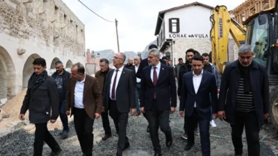 HBB Başkanı Mehmet &Ouml;nt&uuml;rk ve Antakya Belediye Başkanı Mehmet &Ouml;nt&uuml;rk