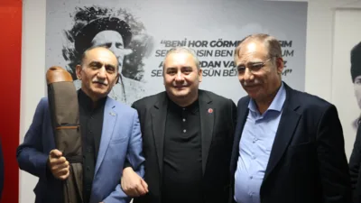 Programa Başkan &Ouml;zarslan&rsquo;ın yanı sıra; Anayasa Mahkemesi &Uuml;yesi Recai Akyel