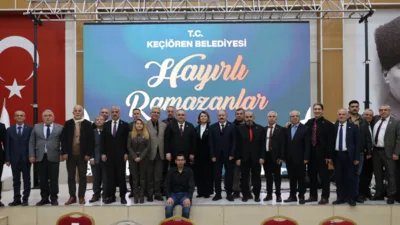 Ke&ccedil;i&ouml;ren Belediye Başkanı Mesut &Ouml;zarslan, Mevlana K&uuml;lt&uuml;r Merkezi&rsquo;nde d&uuml;zenlenen iftar