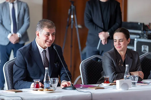 İzmir B&uuml;y&uuml;kşehir Belediye Başkanı Dr. Cemil Tugay, 8 Mart &ouml;ncesi