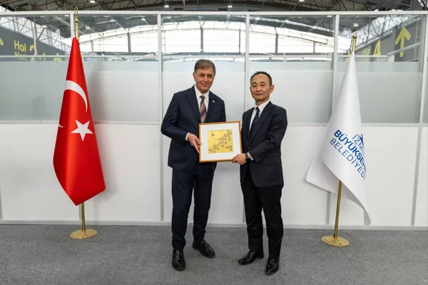 Japonya İzmir K&uuml;lt&uuml;rler Arası Dostluk Derneği ve Japonya&rsquo;nın İstanbul Başkonsolosluğu