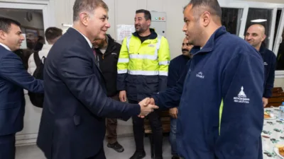İzmir B&uuml;y&uuml;kşehir Belediye Başkanı Dr. Cemil Tugay, Park ve Bah&ccedil;eler