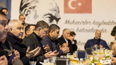 İzmir B&uuml;y&uuml;kşehir Belediye Başkanı Tugay, ramazan orucunun ikinci g&uuml;n&uuml;nde Kemalpaşa