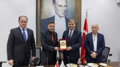 İzmir B&uuml;y&uuml;kşehir Belediye Başkanı Cemil Tugay, MTK Sitesini ziyaret etti.