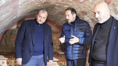 İznik Belediye Başkanı Kağan Mehmet Usta&rsquo;ya incelemeleri sırasında AK Parti