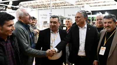 Antalya Arı Yetiştiricileri Birliği&rsquo;nin ev sahipliğinde, Cam Piramit Fuar ve