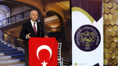 Yenimahalle Belediye Başkanı Fethi Yaşar, Karşıyaka Kapalı Pazar Yeri ve