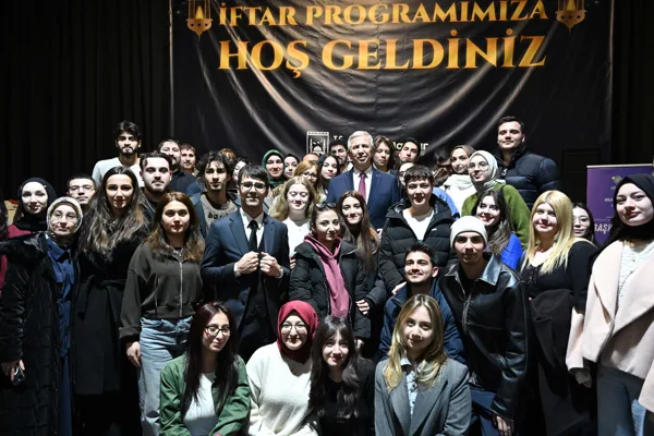 Ankara B&uuml;y&uuml;kşehir Belediye Başkanı Mansur Yavaş, ramazan ayının ilk g&uuml;n&uuml;nde