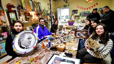 Bornova Belediyesi Atık Sanat At&ouml;lyesi&rsquo;nde icra edilen programda, atık y&ouml;netimi