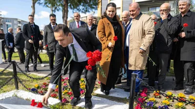 Bornova Belediyesi tarafından organize edilen anma programı, Karacaoğlan Mahallesi&rsquo;ndeki Azerbaycan