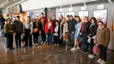 Bornova&rsquo;da &ouml;zel eğitim &ouml;ğrencileri i&ccedil;in sinema etkinliği d&uuml;zenlendi. Bornova Belediyesi&rsquo;nin